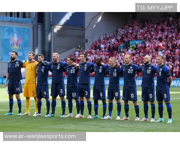 《足球欧冠竞技场球星卡收藏热潮引发球迷狂欢》 《足球欧冠竞技场球星卡收藏热潮引发球迷狂欢》